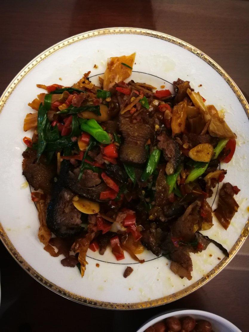 猪血丸子炒腊肉