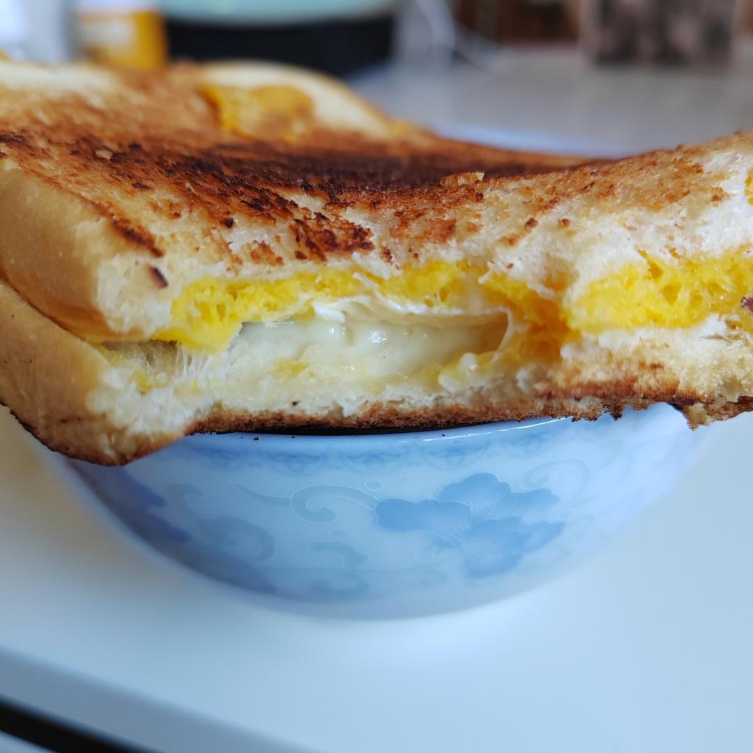 鸡蛋火腿三明治🥪，秒杀面包店，教你怎么包三明治，可以摆地摊的美食