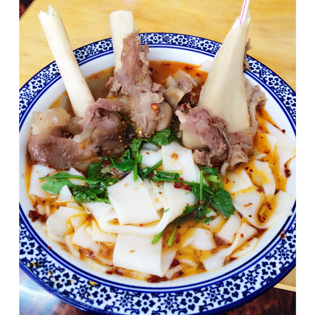 每天的每天-1分享作品午餐612016年6月14日外食,遵义羊筒骨手工粉!