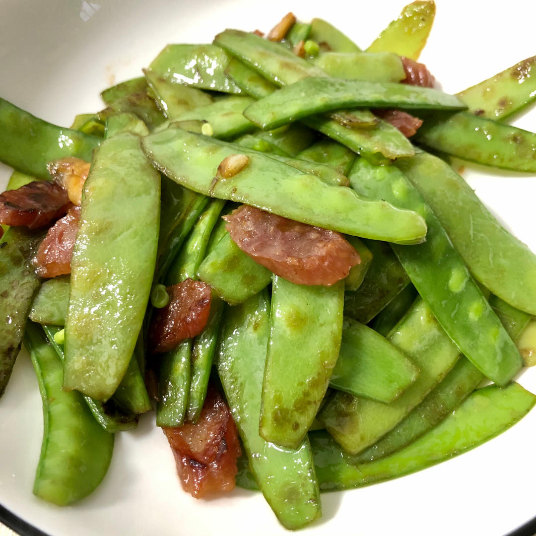 无比简单的荷兰豆炒腊肠，营养又好吃～！