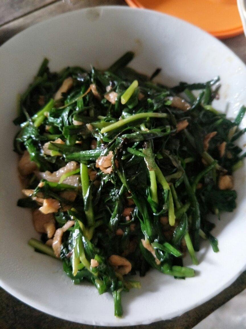 韭菜炒肉丝