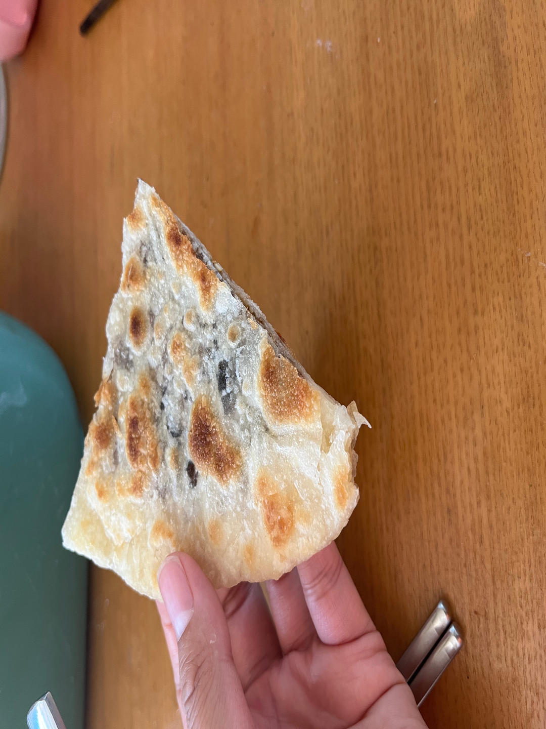 红糖饼 不用烤箱不用揉面用平底锅也能烙出好吃的红糖饼（烫面法口感软且稍有嚼劲，不是酥脆的）