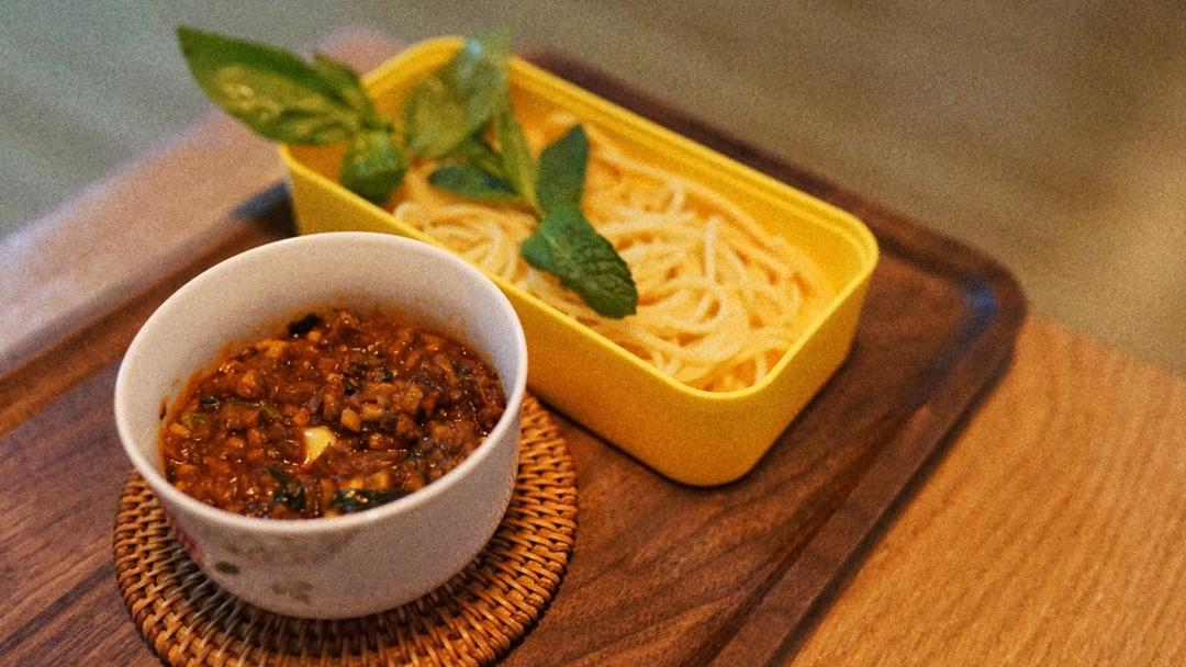 简易“销魂”肉酱意面