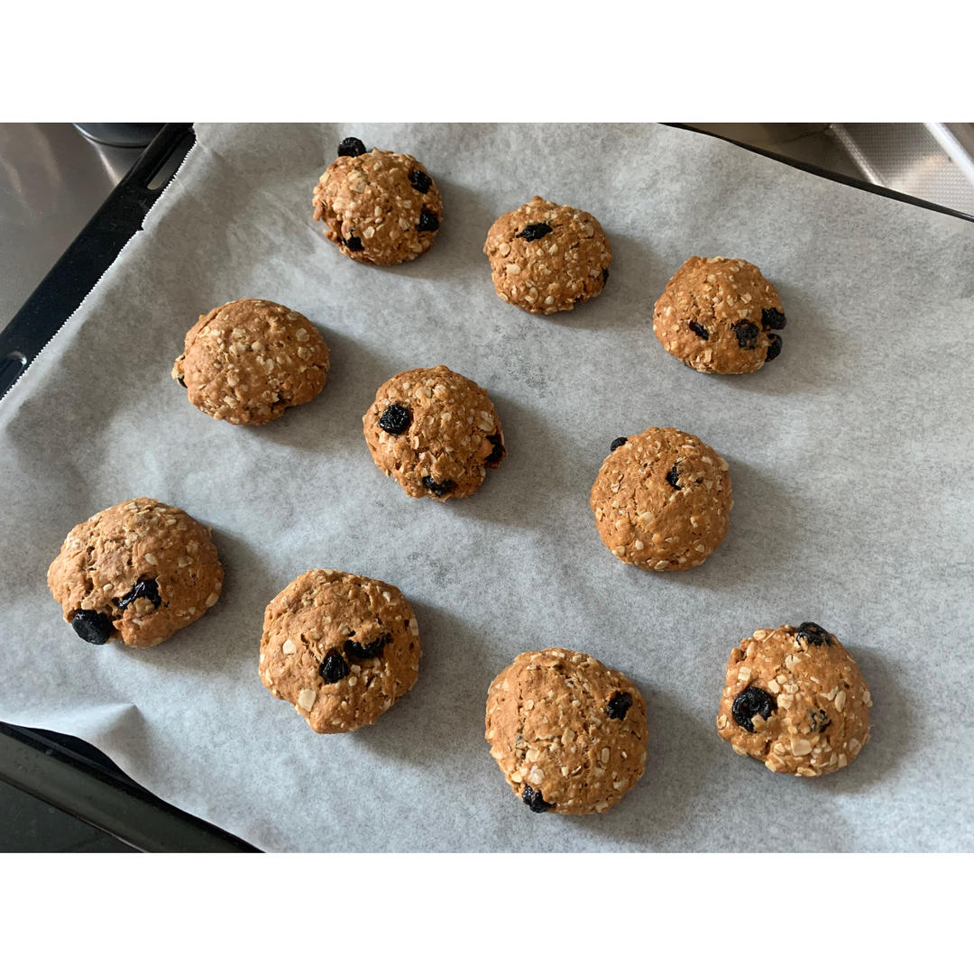 燕麦饼干，无黄油配方无需打发，保证各个酥掉渣，不干不噎不变硬