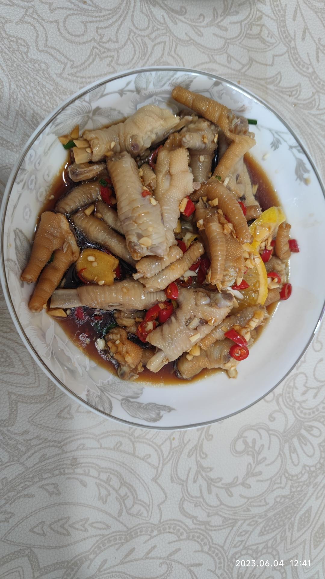 【柠檬酸辣鸡爪】自制超级无敌美味的网红鸡爪
