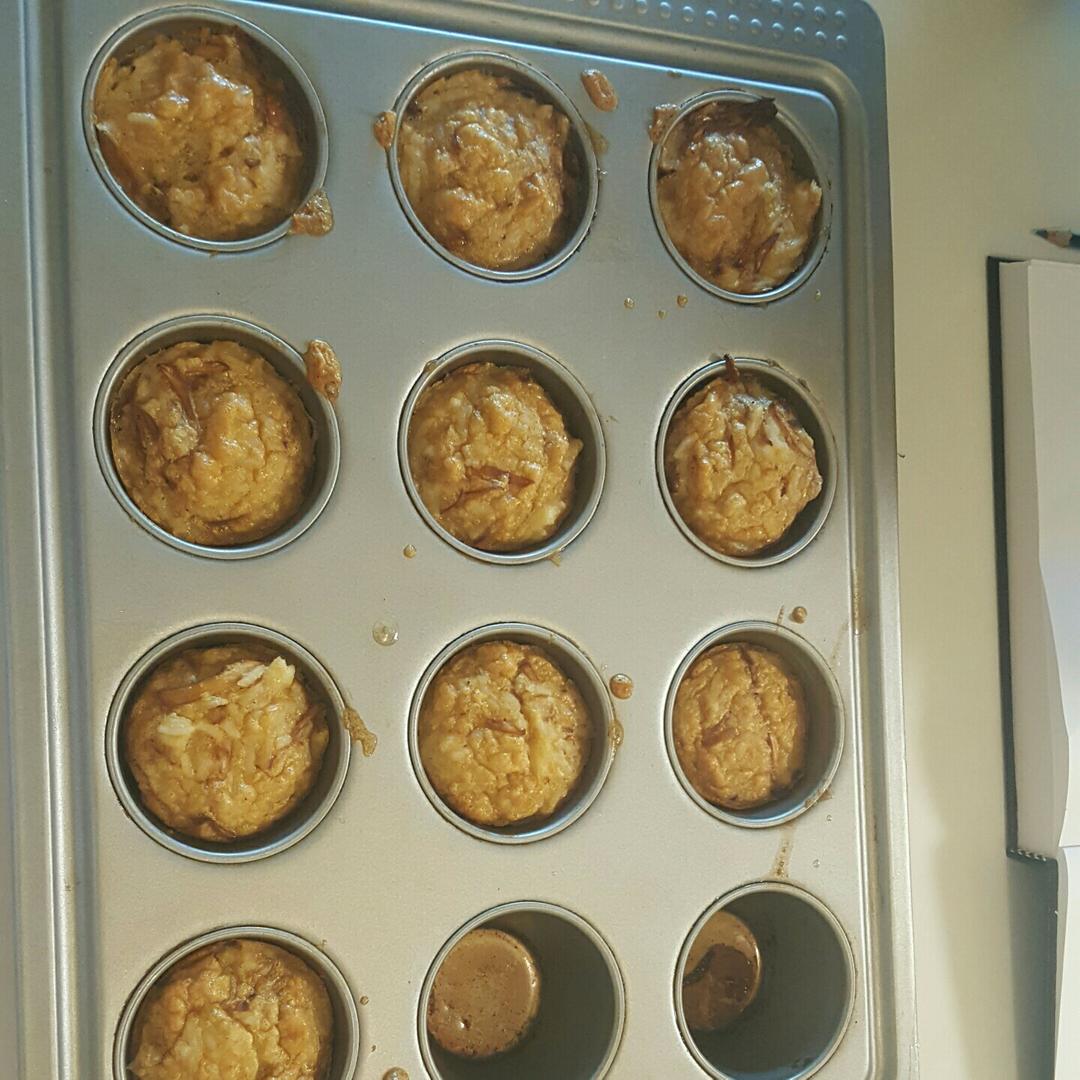 快手早餐-剩饭鸡蛋杯