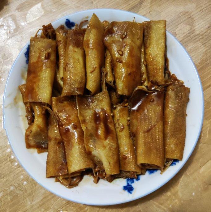 🔥低脂素菜啃起❗️比肉还好吃的金针菇豆皮卷