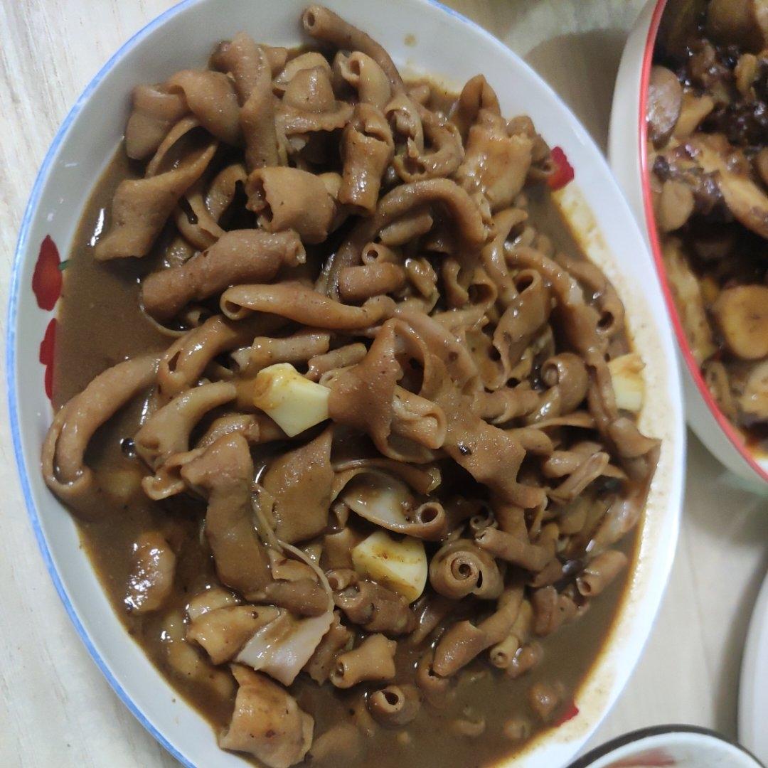 厨师长教你：“爆炒鸭肠”的家常做法，味道鲜辣美味，先收藏起来