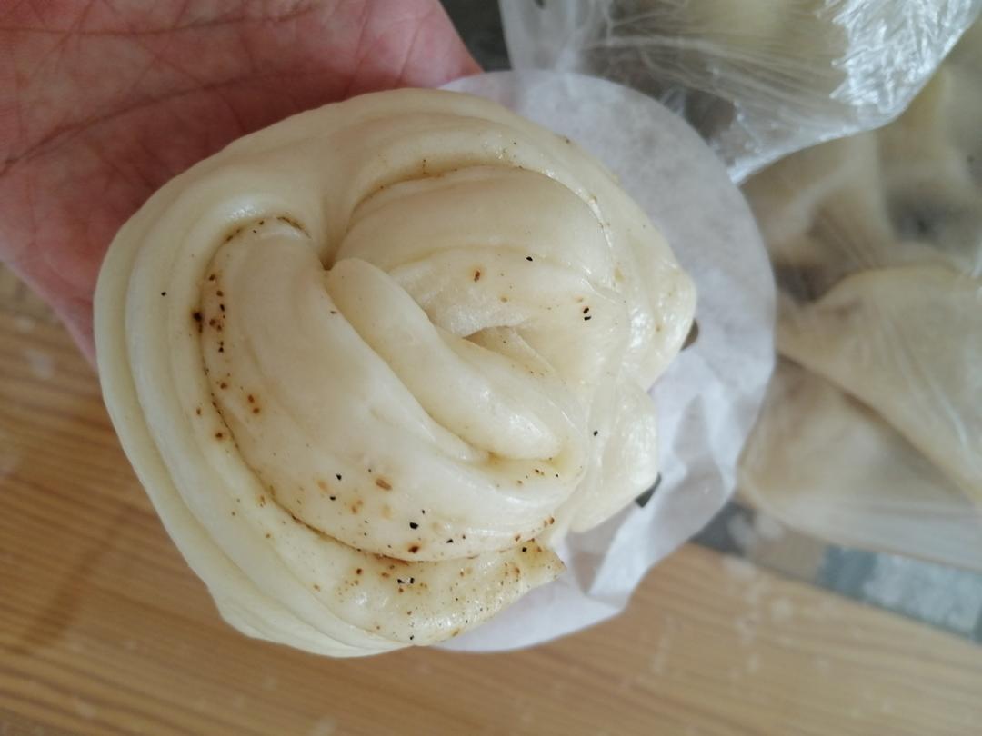 葱油花卷，一根筷子卷出漂亮的造型