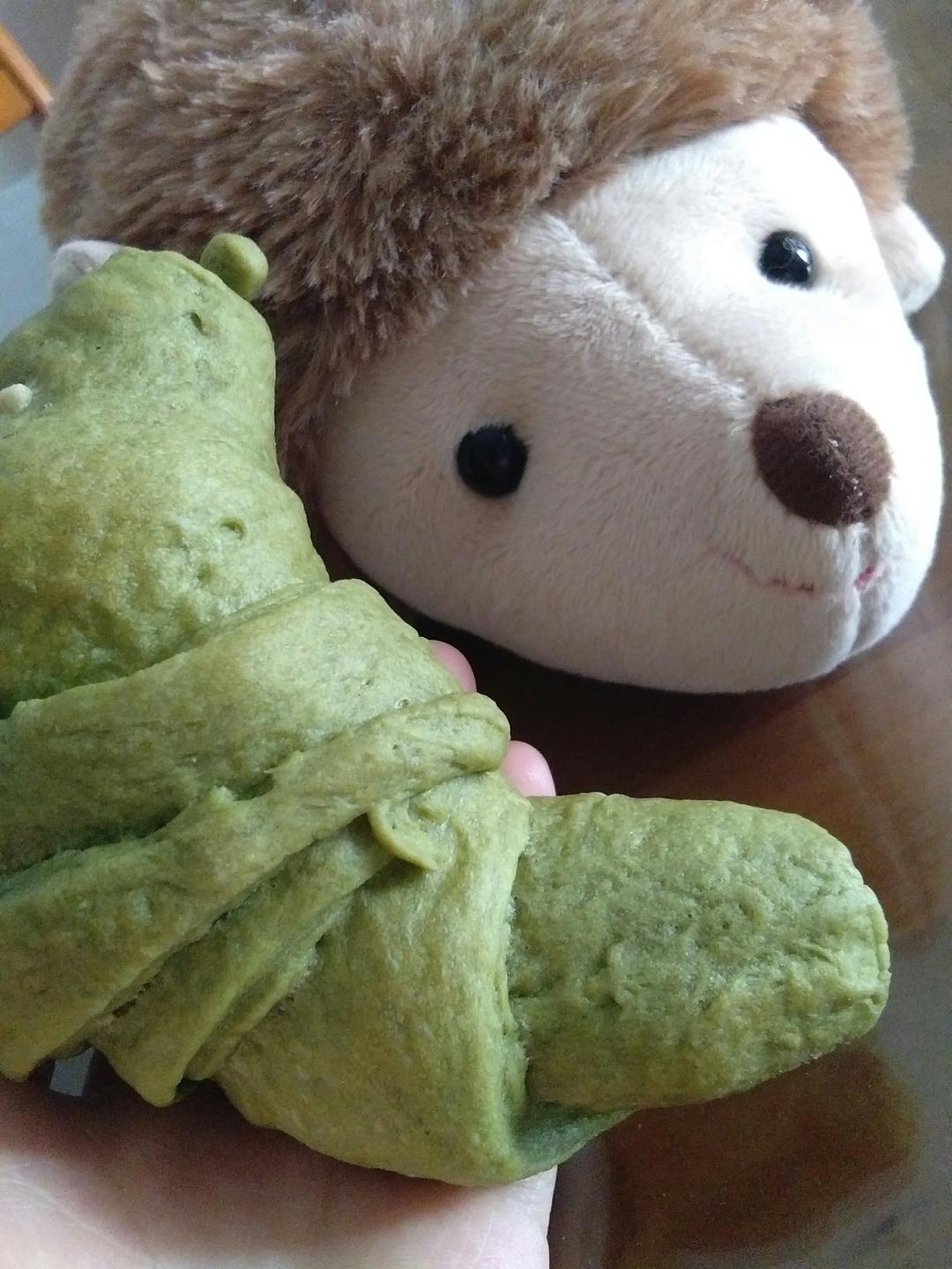 抹茶蜜豆牛角包