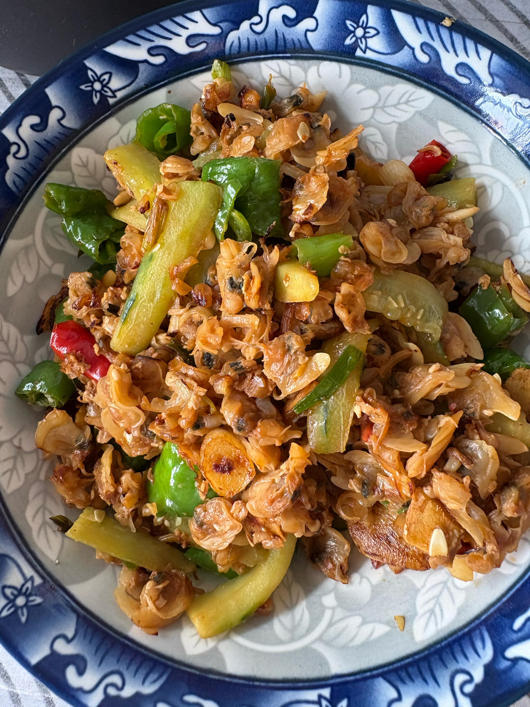 蒜苔爆炒蛤蜊干