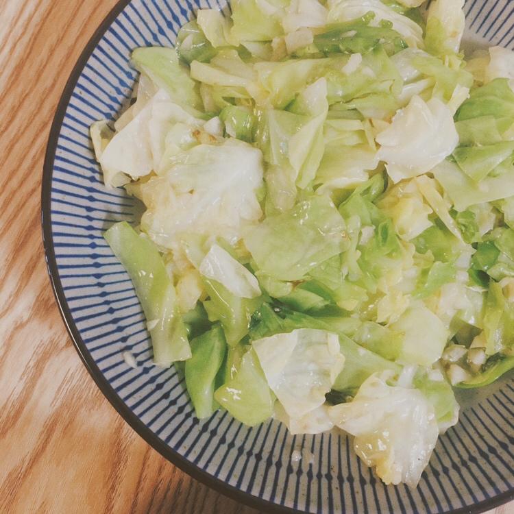 蒜蓉包菜的做法