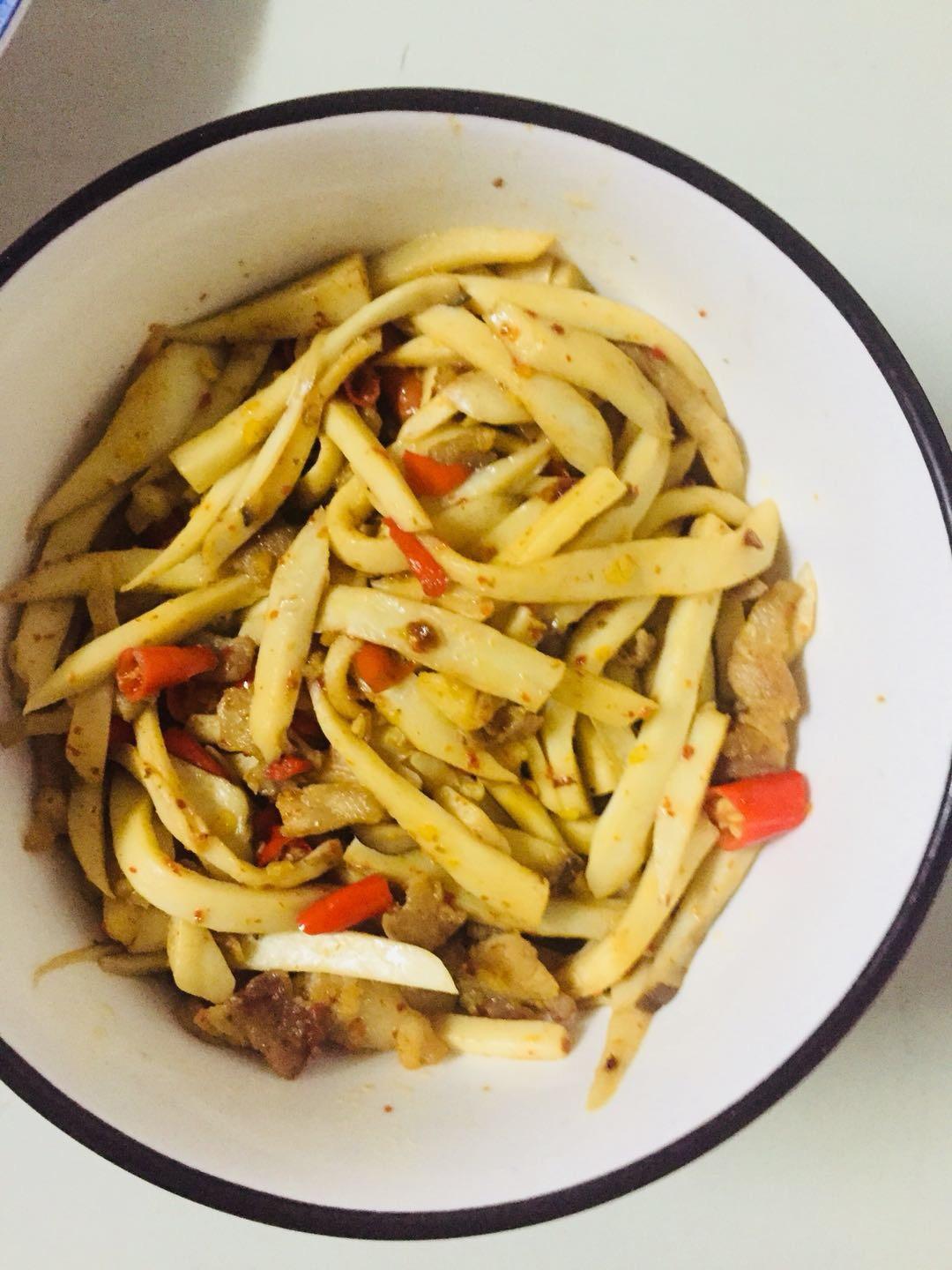 手撕杏鲍菇炒肉