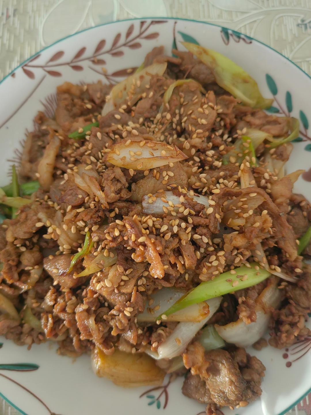 【嗷呜】老北京葱爆羊肉