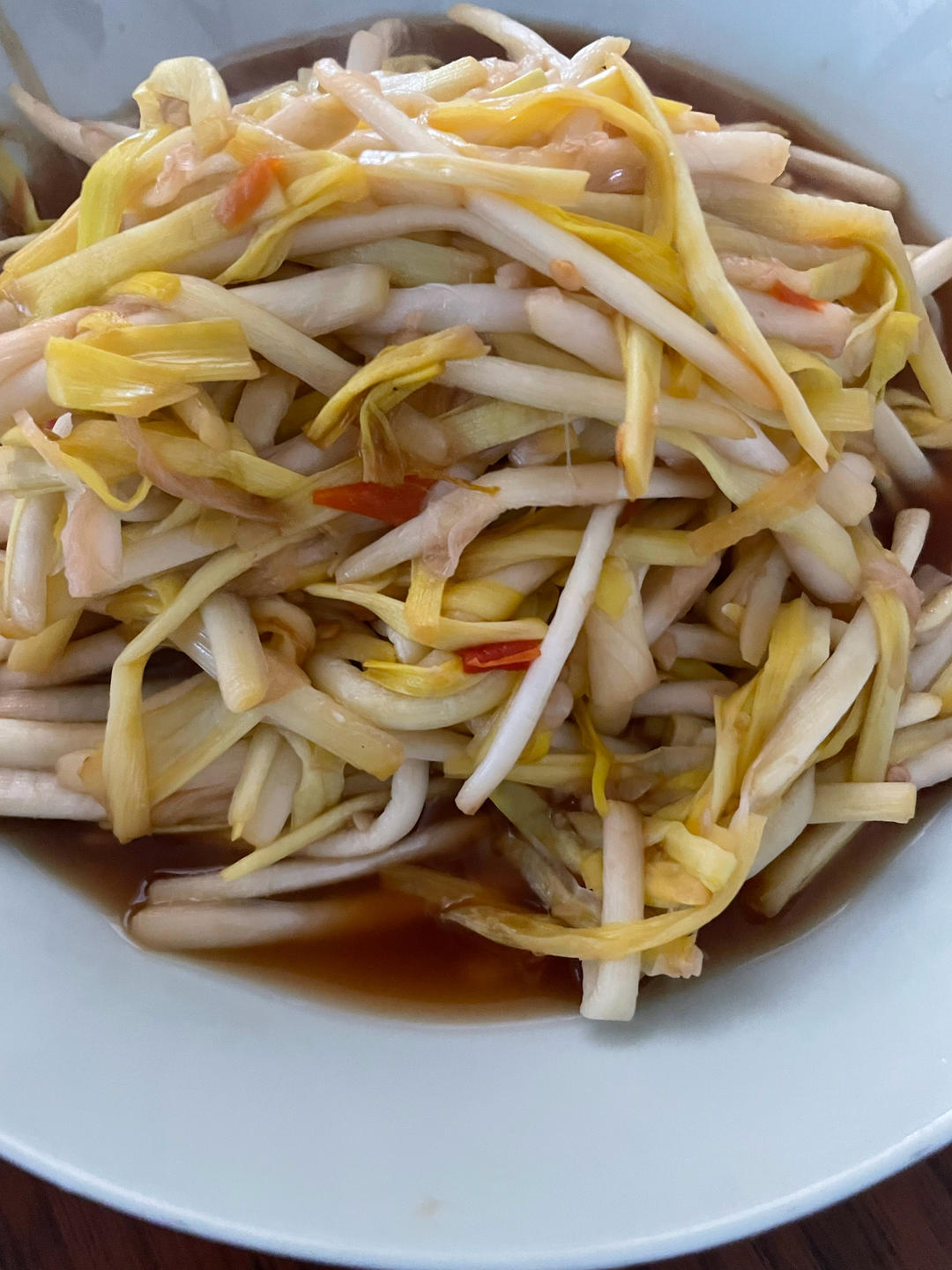 川菜俏荤的代表—韭黄肉丝