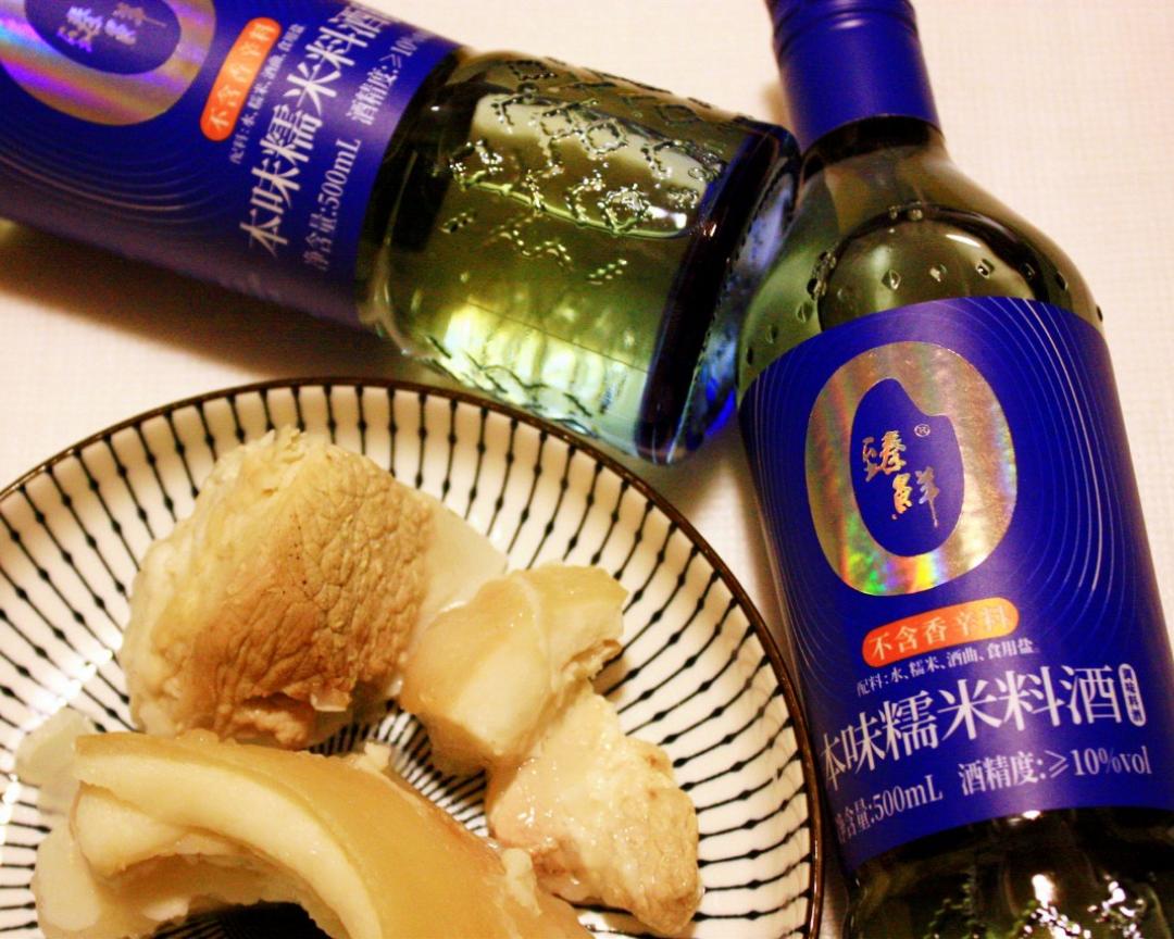 【米婆婆糯米料酒煮白肉】的做法