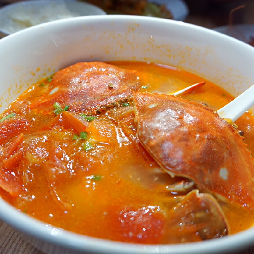 蕃茄梭子蟹豆腐煲