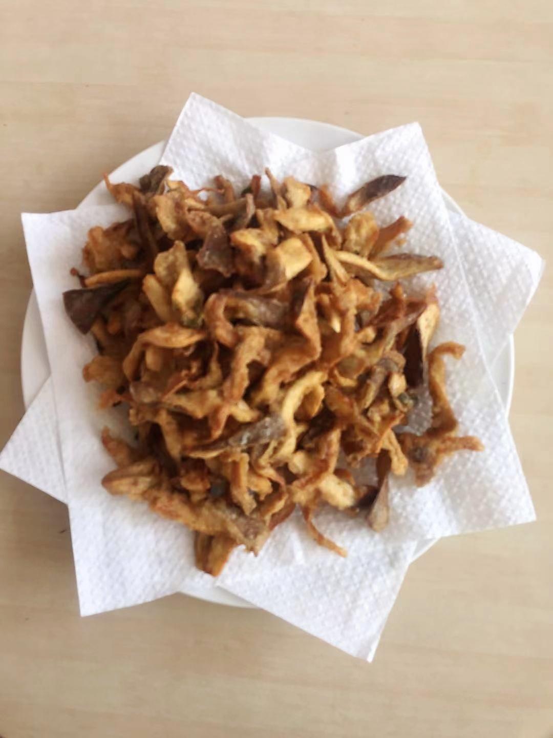 炸蘑菇用不用焯水？裹淀粉还是面粉？厨师长告诉你