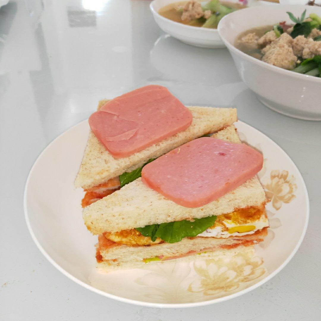 火腿芝士蛋三文治