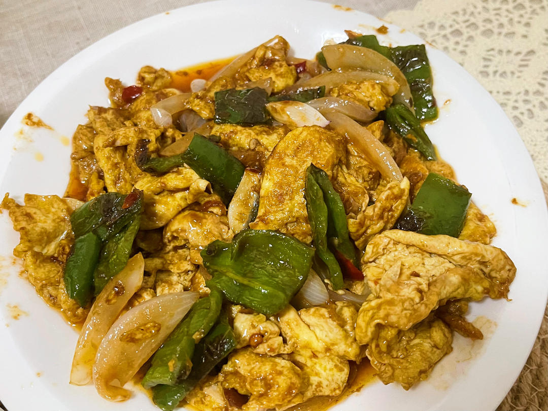 超级下饭的虎皮青椒炒鸡蛋！三碗饭都不够