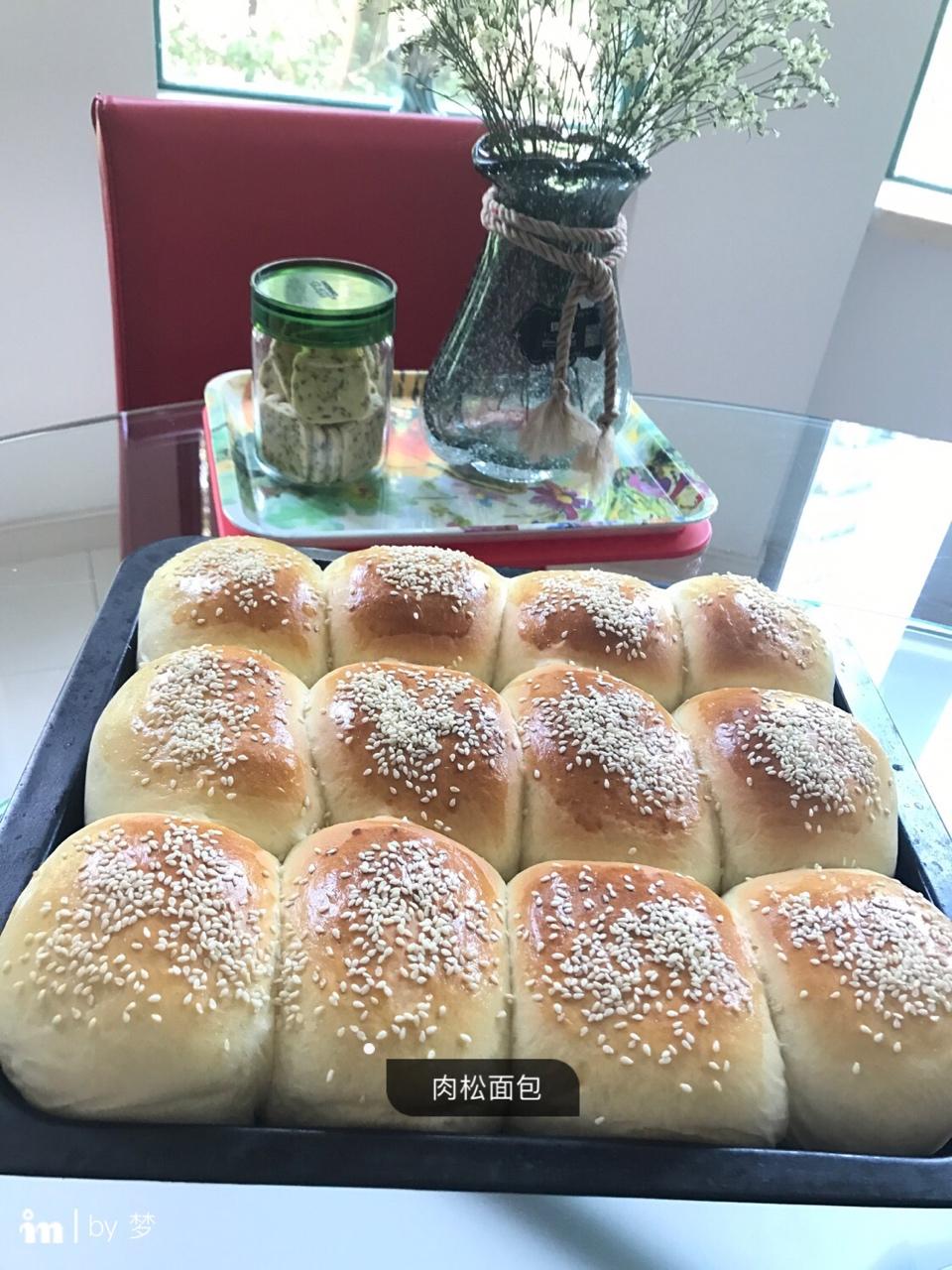 软到不知所措的牛奶卷