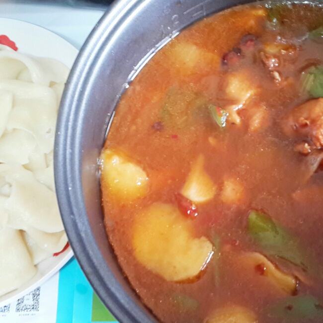 美味新疆大盘鸡