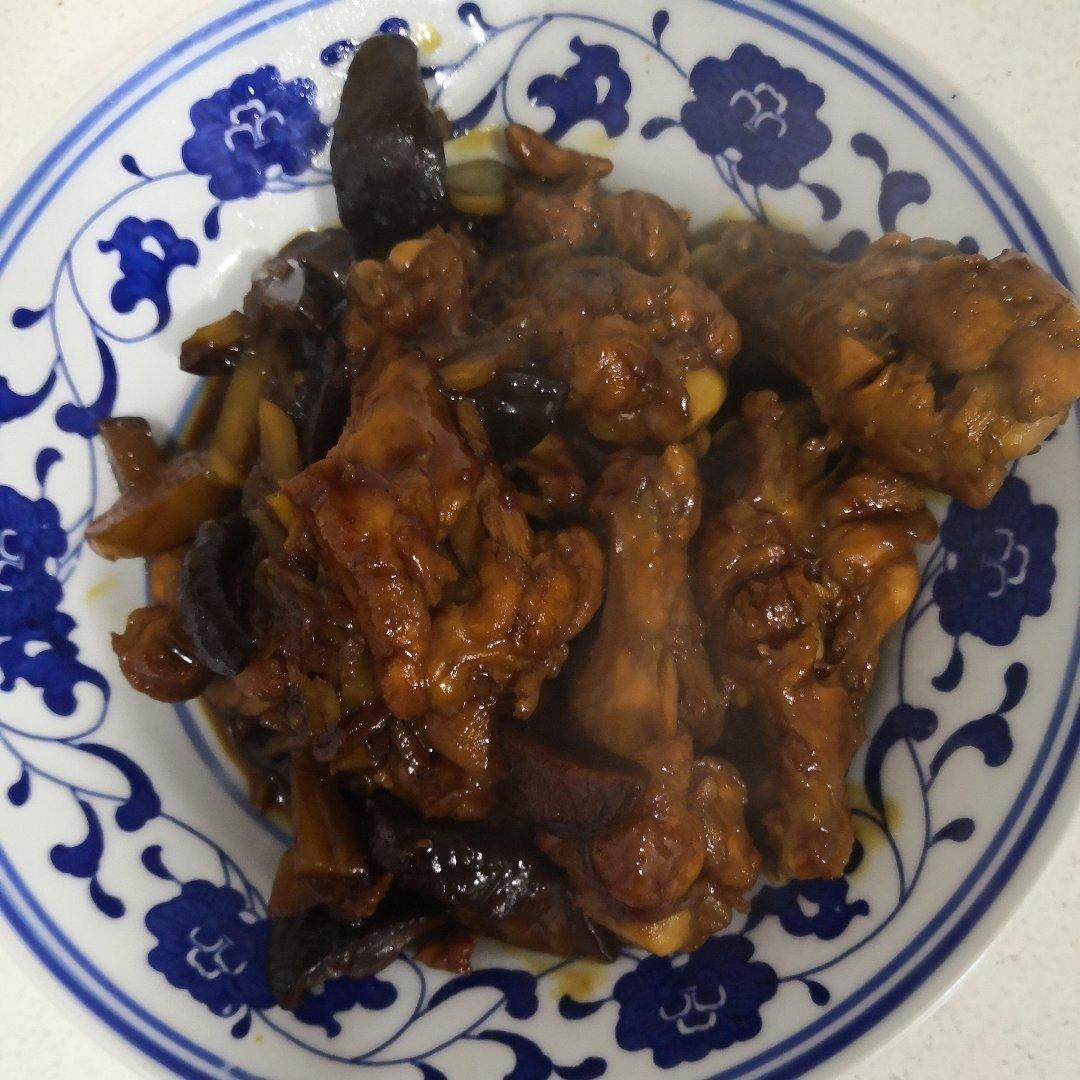 香菇鸡翅