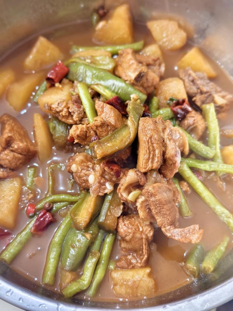 排骨炖茄子土豆豆角