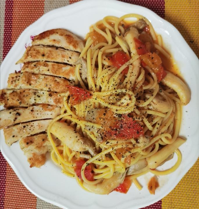 91黑椒茄汁鸡扒意面的做法