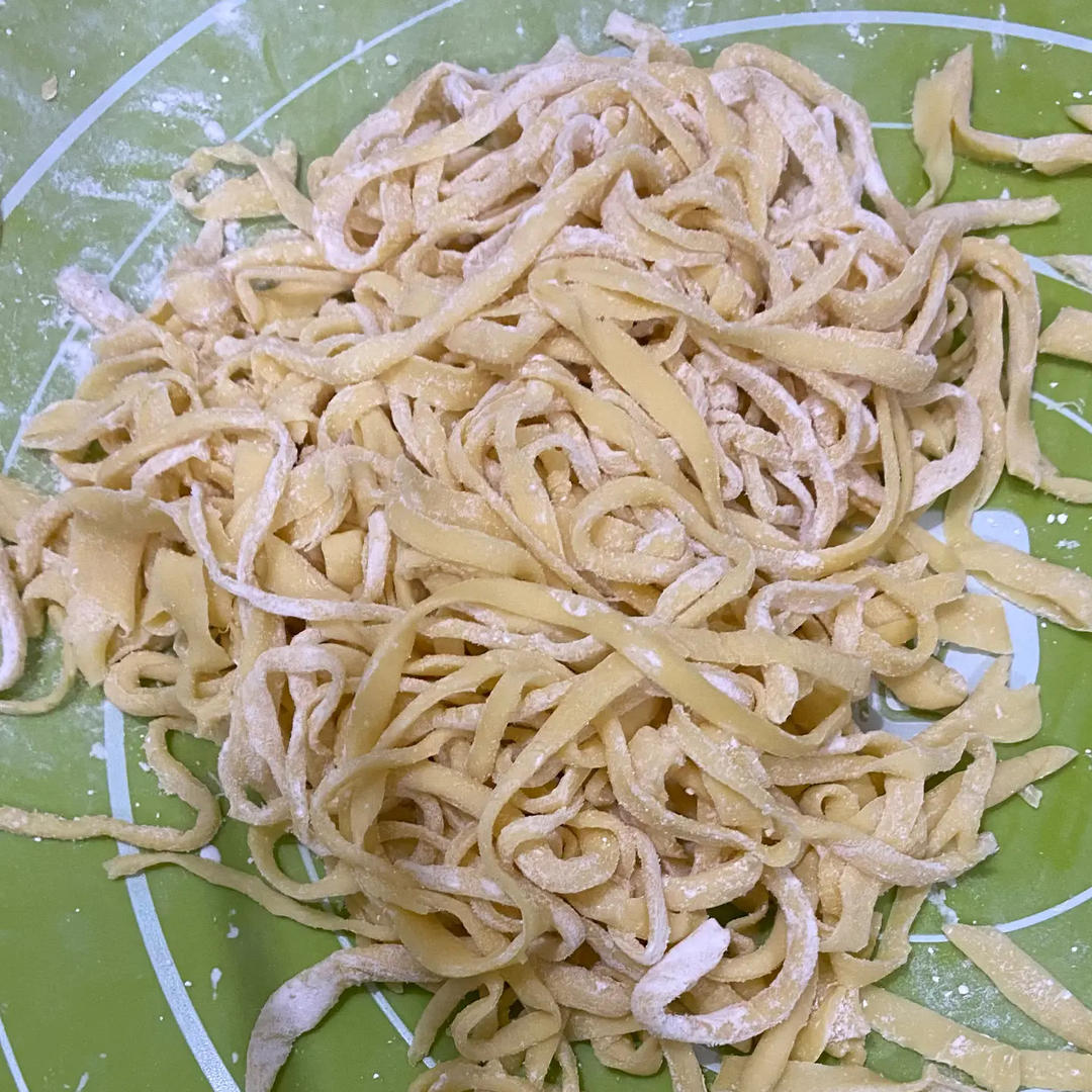 快手纯手工擀面条