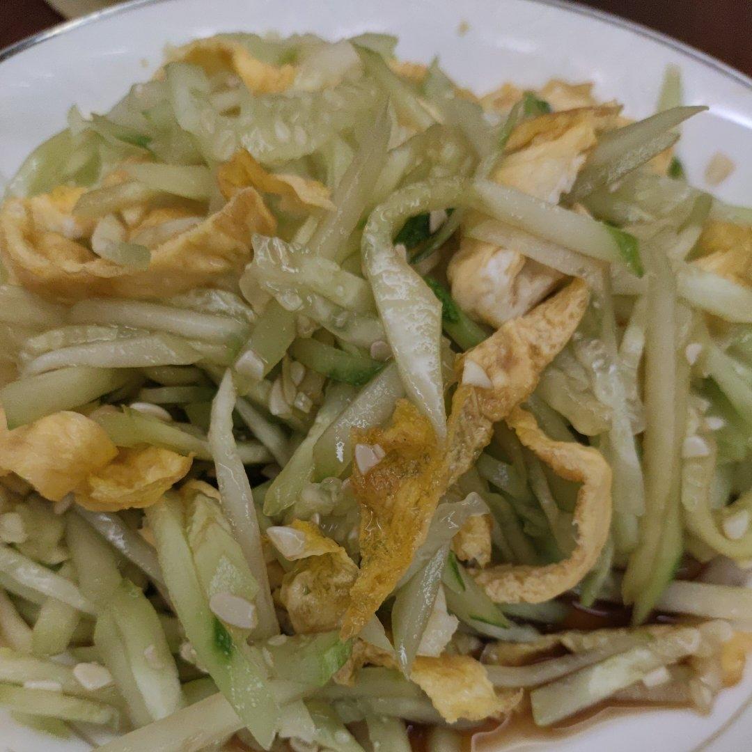 简单爽口！鸡蛋丝拌黄瓜