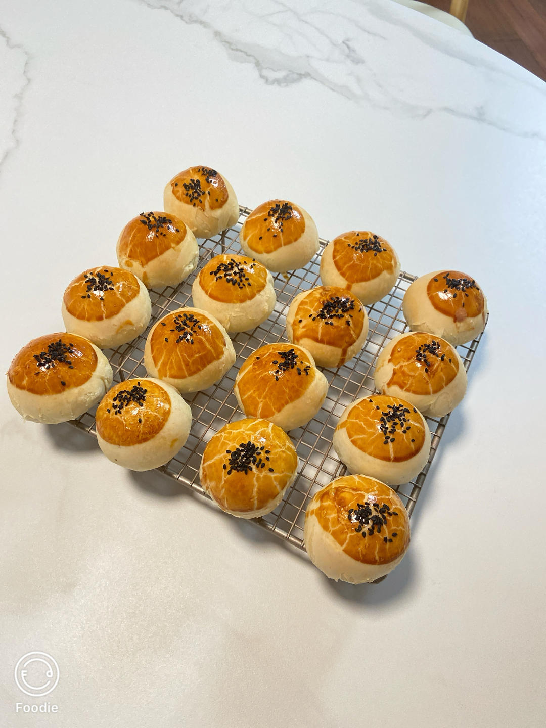 超简单 免揉 酥掉渣的蛋黄酥(超详细附全程视频)不破酥『万能酥皮』