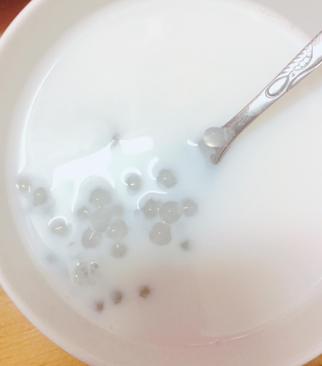 椰汁西米露