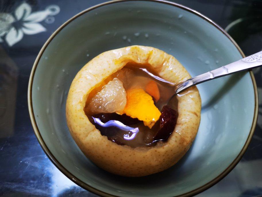 冰糖炖雪梨(化痰止咳)