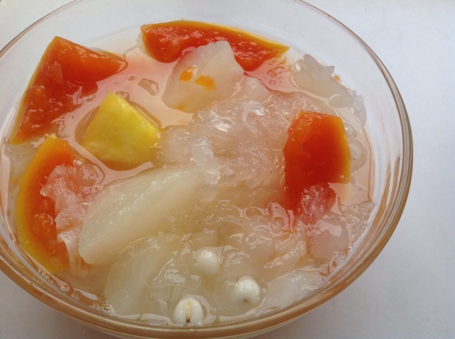 冰糖雪梨银耳汤