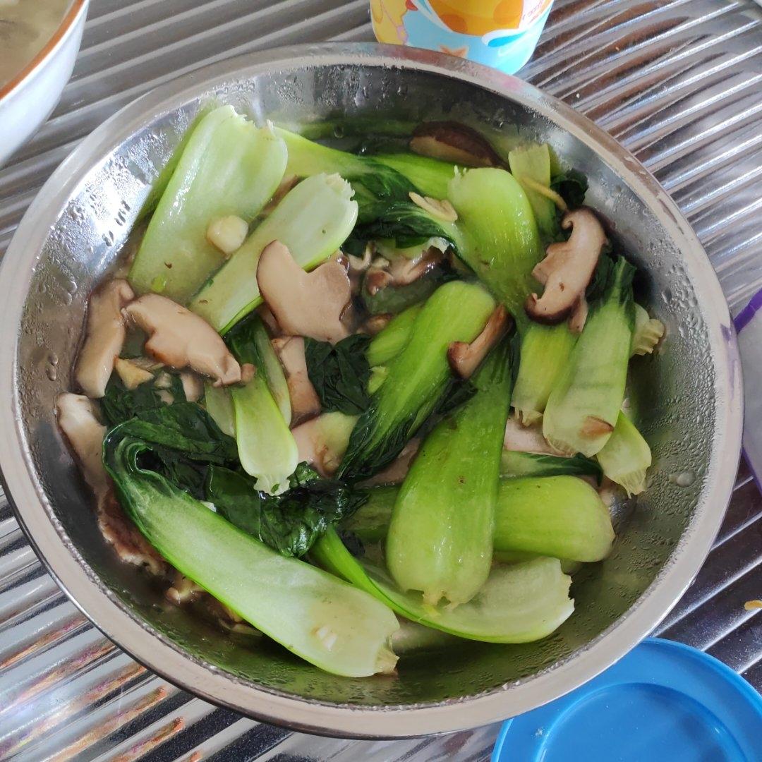 香菇油菜（简单快手）