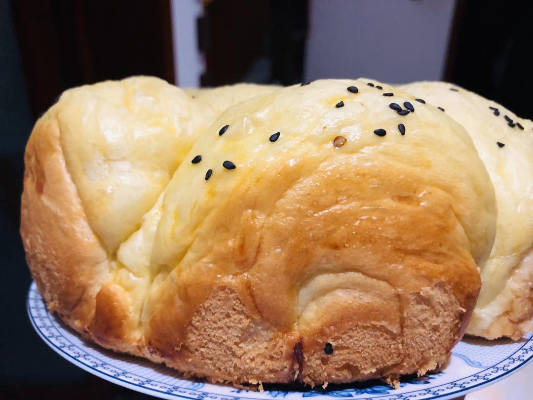 不用烤箱，用电饭锅就能做出蔓越莓面包的做法