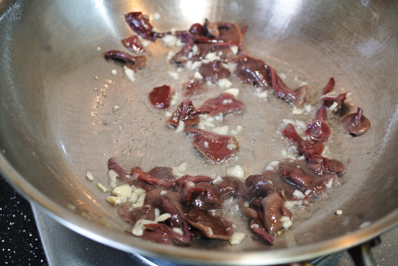 超快手牛肝菌鲍鱼烩饭的做法 步骤7