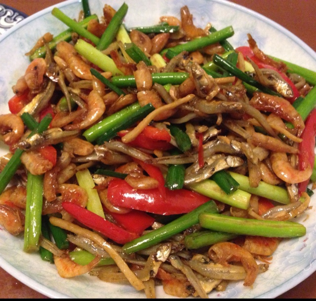 蒜苗炒肉丝