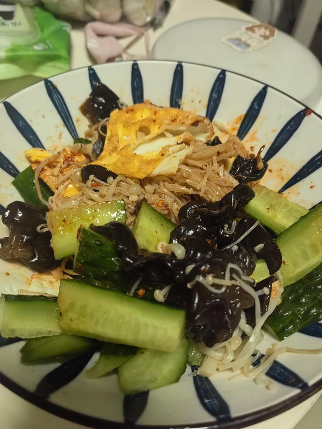 减脂期必备｜这料汁匹配一切蔬菜🥬凉拌菠菜金针菇👼