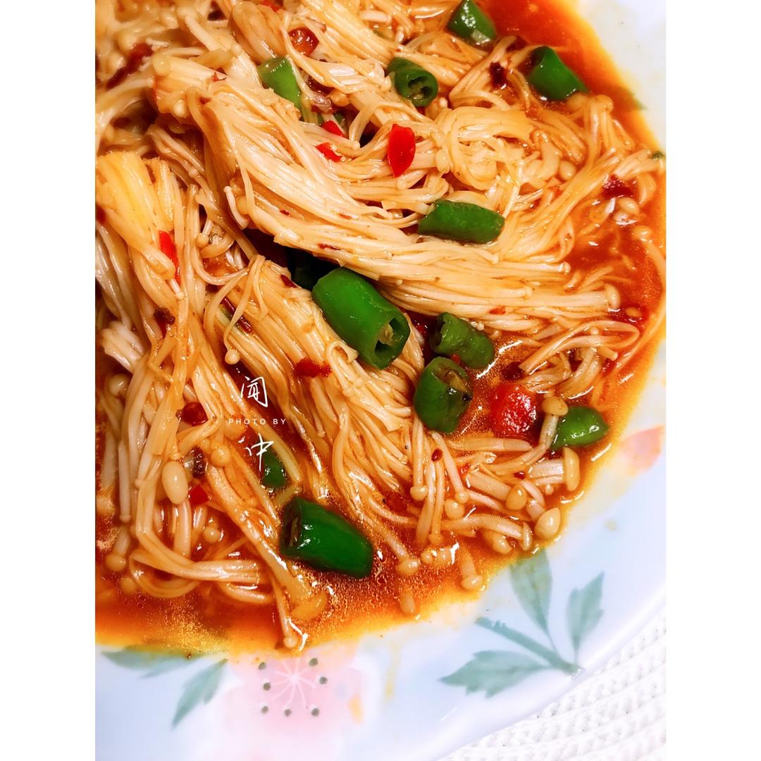 闻中多多做的香辣水煮金针菇香辣水煮金针菇家常菜首页登录注册作品