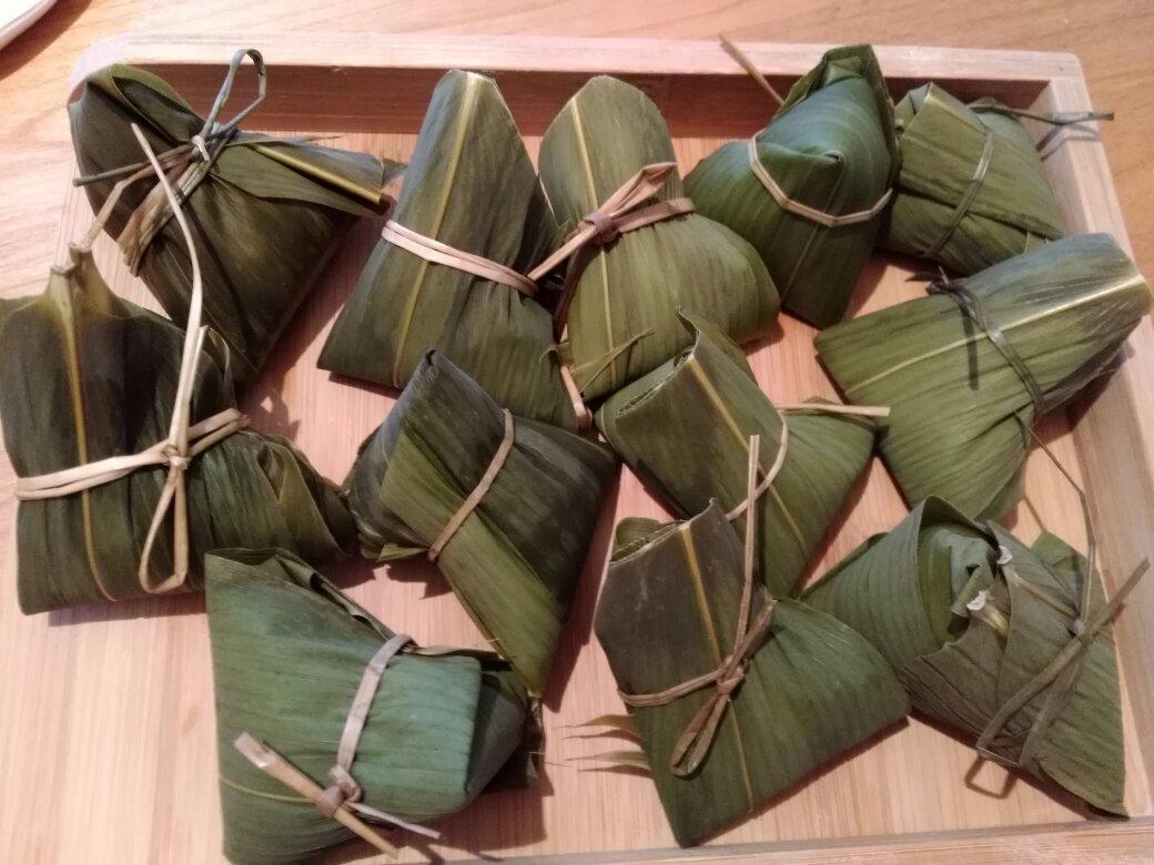 壮族和汉族的“灰水粽”也可以叫水晶粽子（原始配方）凉粽