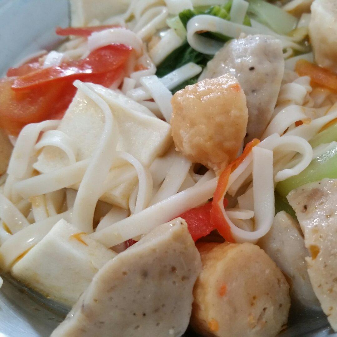 丸子蔬菜面