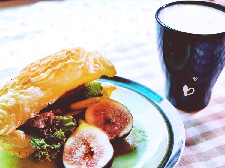 法风烧饼（酸黄瓜&培根）