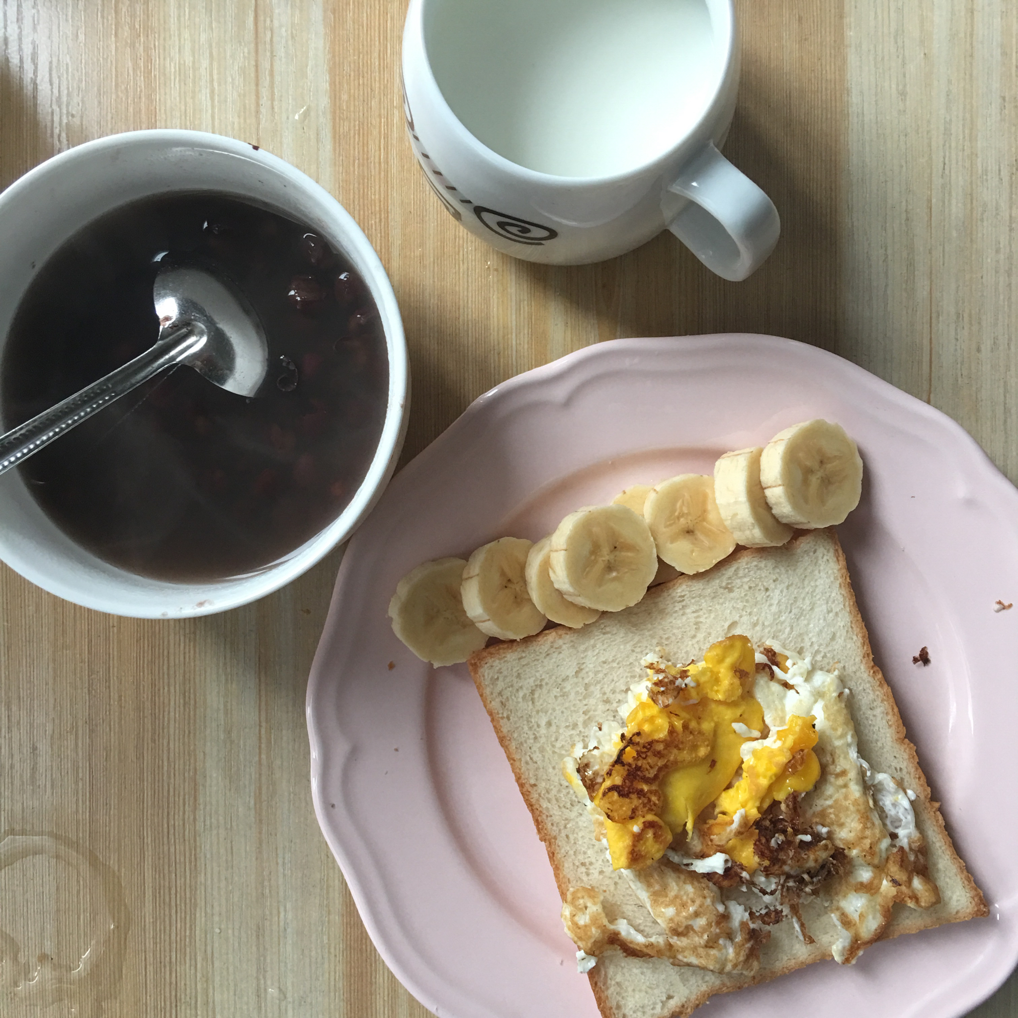 【1分钟鸡蛋三明治】微波懒人早餐