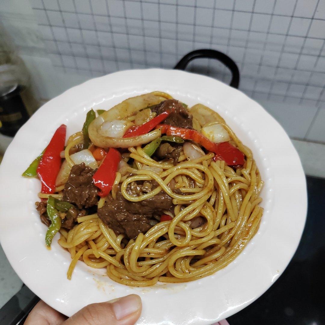味道不输西餐厅的黑椒牛柳意面