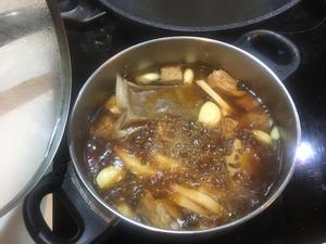 肉骨茶版排骨炖莲藕的做法 步骤5