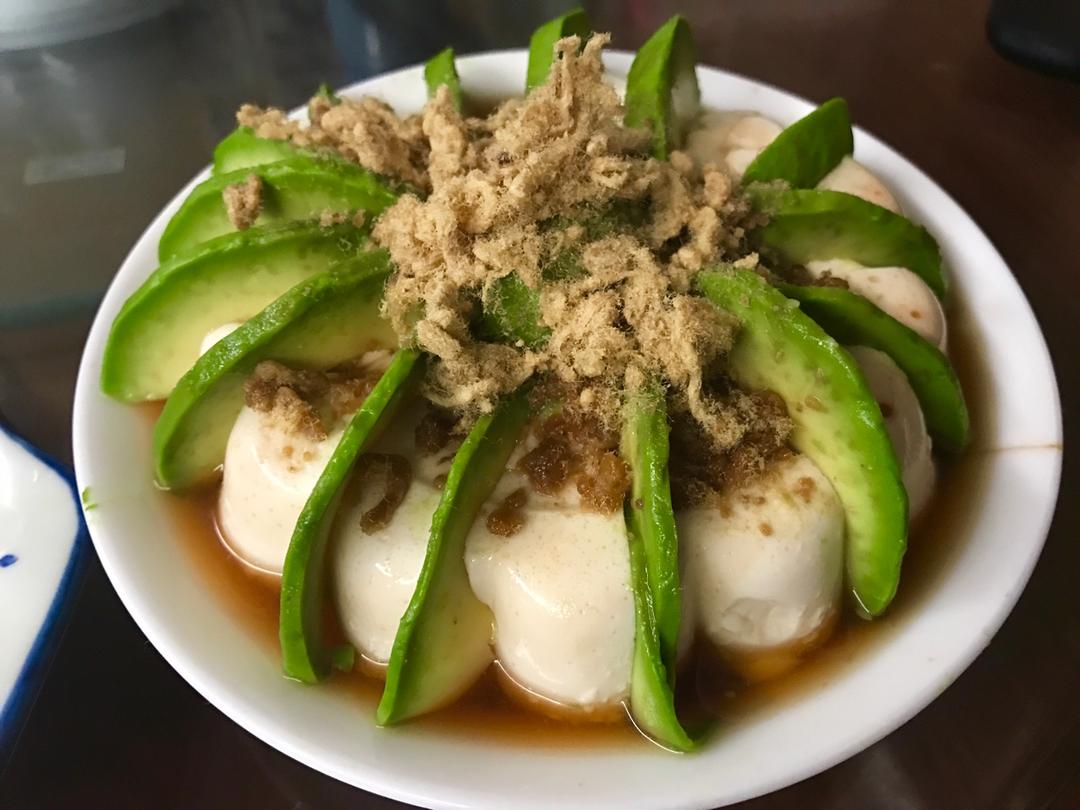 牛油果豆腐沙拉