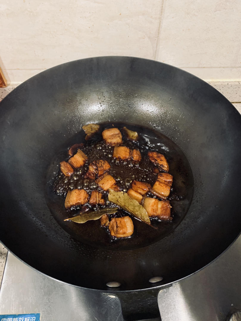 不焯水不放油的家常红烧肉