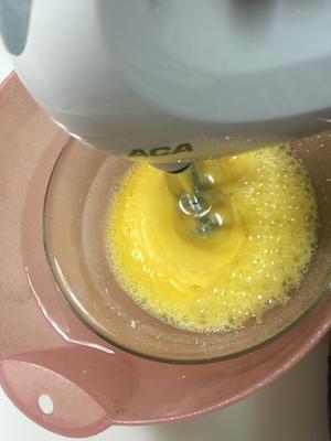北海道蜂蜜海绵杯子蛋糕的做法 步骤13